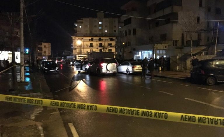 ATENTATI NË DURRËS/ Gjendet e djegur një makinë. Dyshohet e autorëve (FOTO)