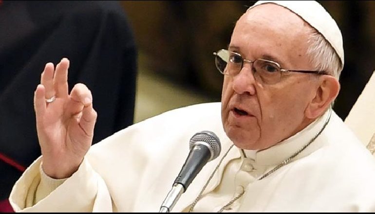“HOLOKAUSTI”/ Papa Françesku ka dënuar fort sulmet ndaj hebrenjve: Nuk duhet ta harrojmë
