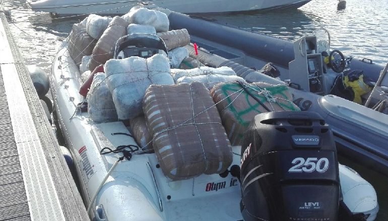 E FUNDIT/ Bllokohet gomonia me 250 kg kanabis dhe kokainë në Itali, vinte nga Shqipëria, 6 në pranga