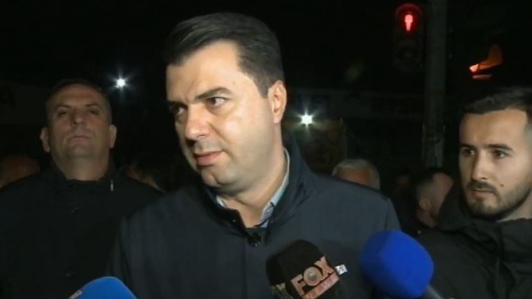 PROTESTA PËR “UNAZËN E RE”/ Procedohet Basha dhe 14 deputetë të tjerë (E PLOTË)