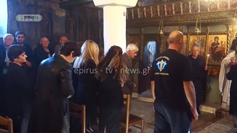 EKZEKUTIMI I EKSTREMISTIT/ Forcat Speciale greke shfaqen në Bularat (Foto)