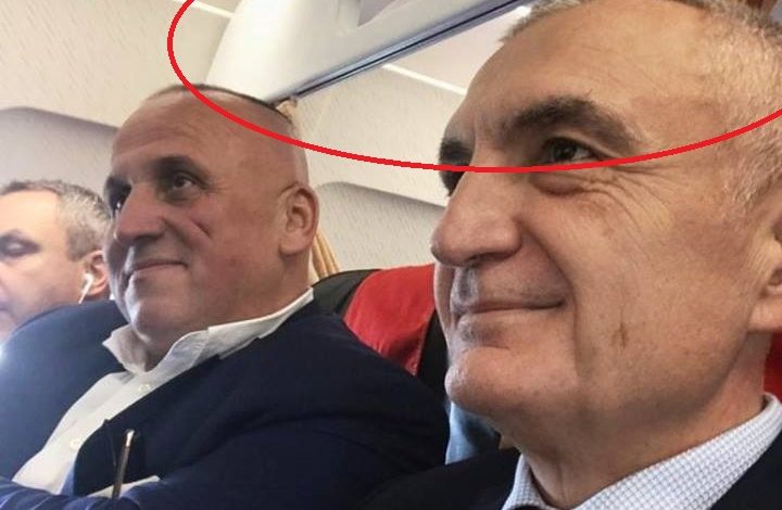 PRESIDENTIN META E “TRADHTON” FOTO/ Drejt Italisë me biletë të…