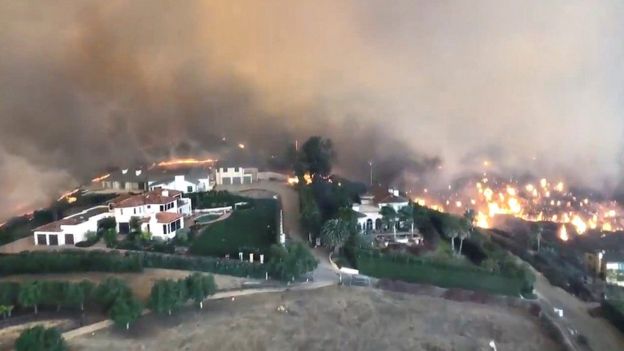 ZJARR NË KALIFORNI/ 9 të vdekur, 35 të humbur dhe 250, 000 të evakuuar (VIDEO)