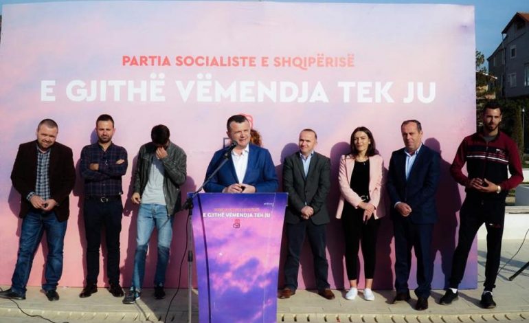 “OPOZITA NGELI HOTELEVE”/ Balla: Nuk dimë arsyen pse s’vijnë në Parlament