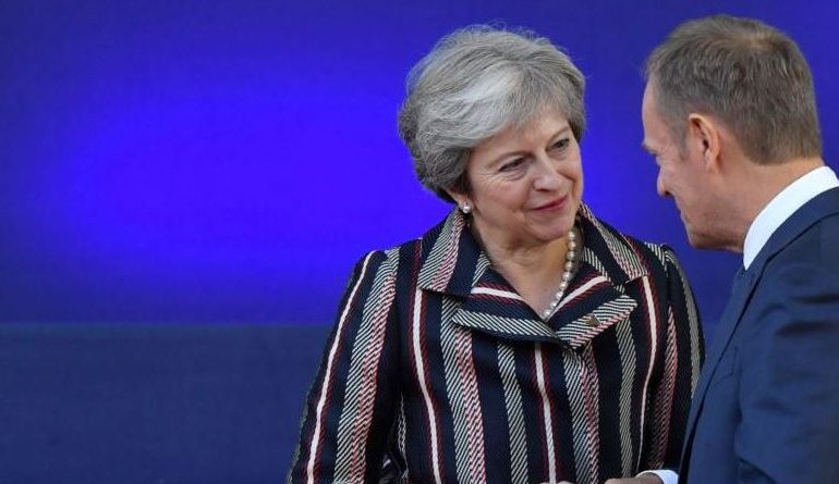 PRANË SAMITIT/ Tusk rekomandon që BE-ja të miratojë marrëveshjen për Brexitin