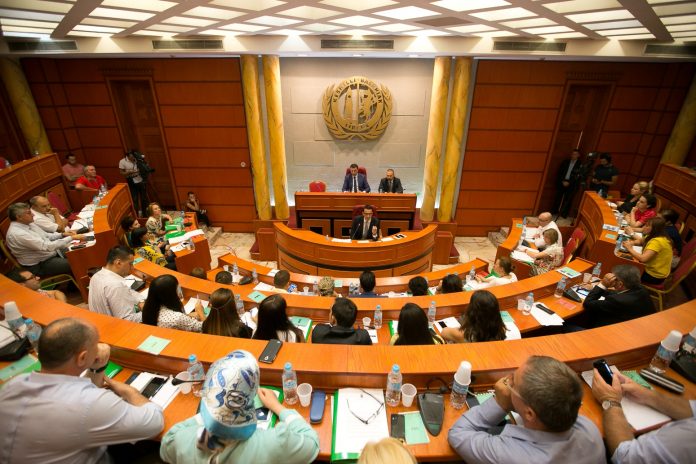 NGA BONUSI I QERASË/ Te kompensimi ushqimor, ja 22 projektvendimet e rëndësishme të Bashkisë