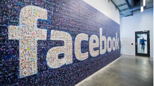 E BUJSHME/ Parlamenti i Britanisë së Madhe konfiskon dokumente të Facebook