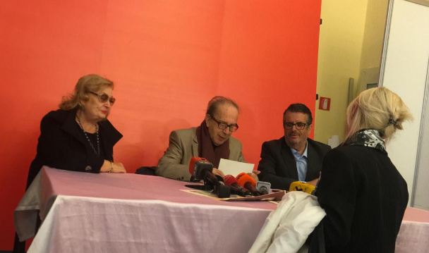 “LIBRI MË I VËSHTIRË QË KA SHKRUAR NDONJËHERË”/ Bashkëshortja e Kadaresë flet për mediat