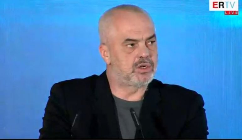 LAJM I MIRË NGA VLORA/ Rama nxit tifozërinë: Të çojmë gratë dhe vajzat në stadium