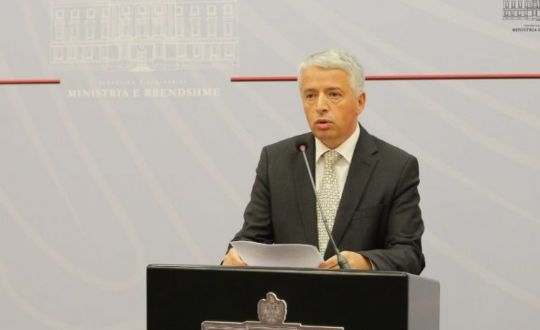 TAKIMI I PARË SI MINISTËR I KOMANDUAR/ Sandër Lleshaj mbledh SHEFAT e Policisë së Tiranës