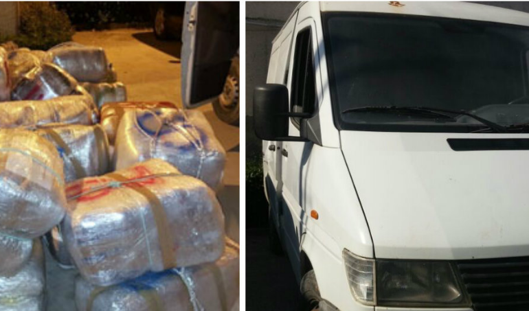570 KILOGRAMË KANABIS NË QAFË THANË/ Detajet e REJA: Furgoni në pronësi të biznesmenit nga Fieri (EMRI)