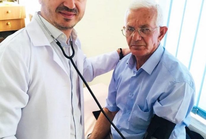 HISTORI SUKSESI/ Diplomohet në Itali për mjekësi, kthehet dhe punon në Bradashesh (EMRI)