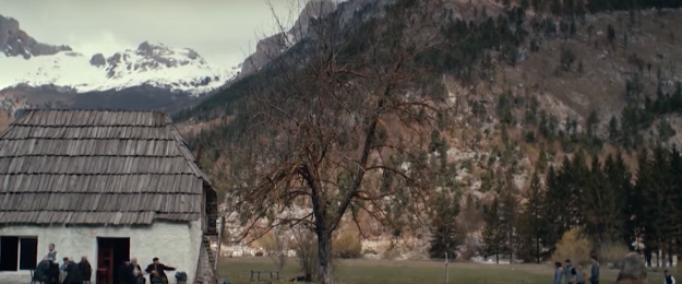 Filmi “Streha mes reve”/ Regjisori Budina tregon detajet: Arti e çon Shqipërinë shumë larg, politika nuk e bën dot