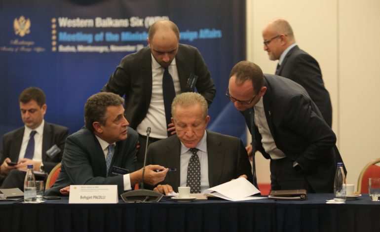 TENSION MES MININISTRASH NË BUDVA/ Bushati e Pacolli “PËRPLASEN me Bosnjen dhe Serbinë