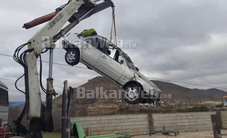 AKSIDENTI TRAGJIK NË KORÇË/ Detajet: I riu nga Maliqi PARAKALOI me makinë shokun, ra në lumë