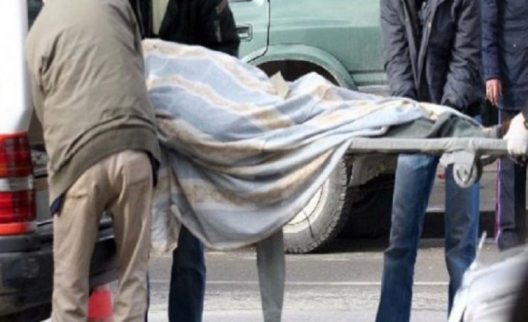 E RËNDË NË FIER/ Vdes punëtori në vendin e punës. Dyshohet se 49 vjeçari…