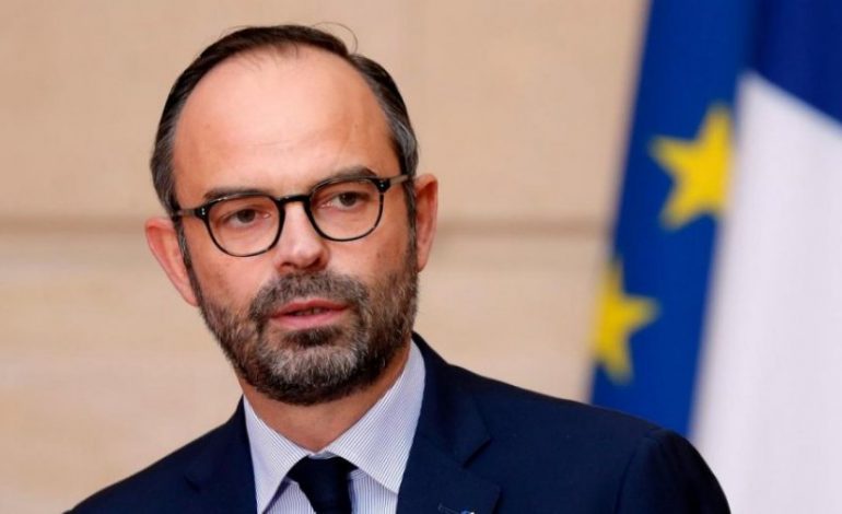 PROTESTAT NË FRANCË PËR NAFTËN/ Kryeministri kërkon takim me të revoltuarit