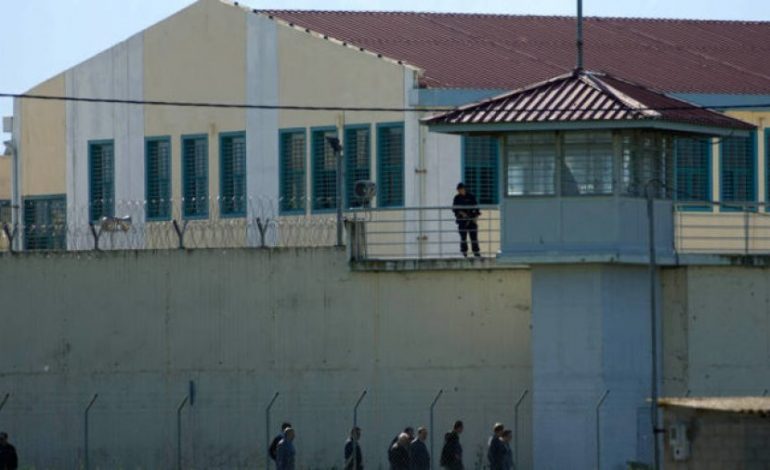 E RËNDË NË GREQI/ Gjendet i pajetë 35 vjeçari shqiptar në BURG. Mediat greke…