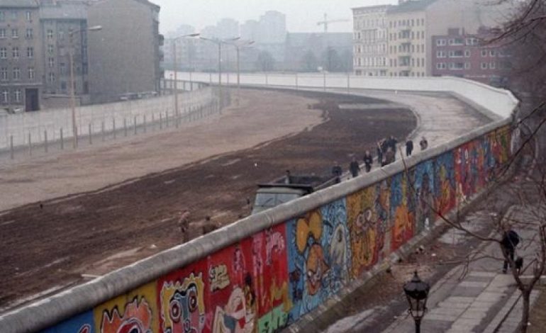 BIE MURI I BERLINIT/ Ja ngjarjet kryesore të 9 nëntorit