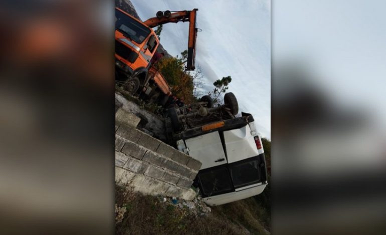 AKSIDENTI TRAGJIK NË FUSHË-KRUJË/ Fëmija i plagosur është një 10 vjeçar (DETAJE)