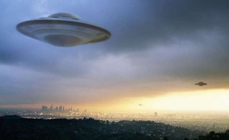 E BUJSHME/ Pilotët raportojnë prani UFO-sh pranë bregut të Irlandës