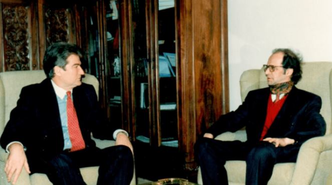 106 VJETORI I PAVARËSISË/ Berisha publikon foton e rrallë me Ibrahim Rugovën