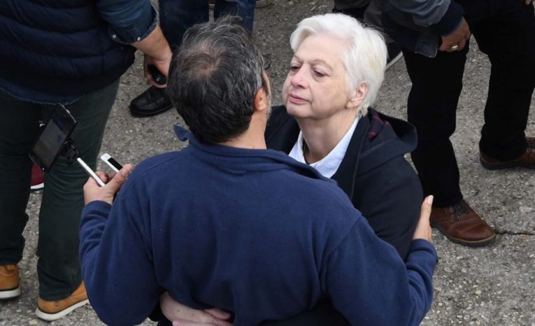 U SHPALL “NON GRATA”/ Eurodeputetja qipriote: Në Shqipëri të VRASIN po ngrite flamurin grek