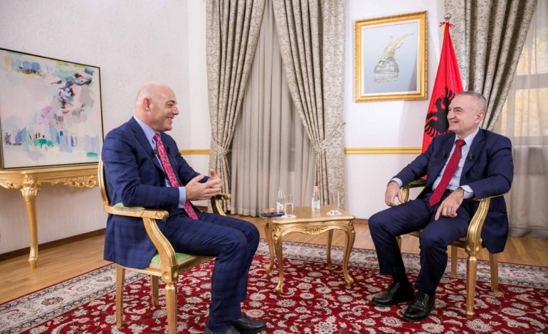 KU DO TË BËNIT ECJE ME KRYEMINISTRIN RAMA? Presidenti Meta: Besoj në…