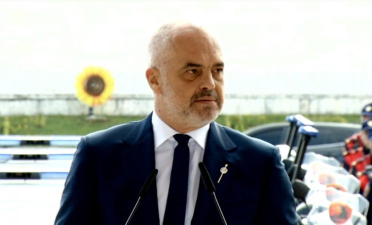PROTESTA PARA KUVENDIT/ Rama: Ina, mund të ishte dëshmorja e parë femër
