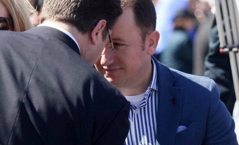 “TAKIMI I FUNDIT ME SOKOL OLLDASHIN”/ Ish deputeti: 5 vjet më parë në këtë orë kemi qenë…
