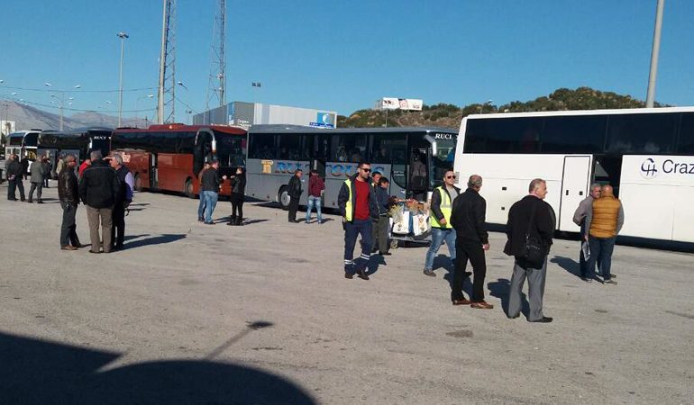 E FUNDIT/ Vazhdon bllokada e shqiptarëve në Kakavijë, ja kur mund të zgjidhet defekti