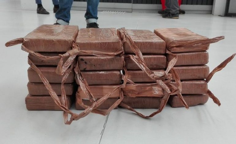 PËRGJIMET/ “Për më pak se 10 kg kokainë nuk lëvizim”, shqiptari “KAPO” i drogës në Itali. Kishte 25 identitete