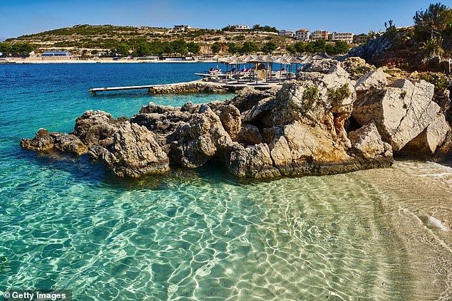 “BOOKING”/ Vendet mahnitëse, ja fshati shqiptar që duhet vizituar në vitin 2019