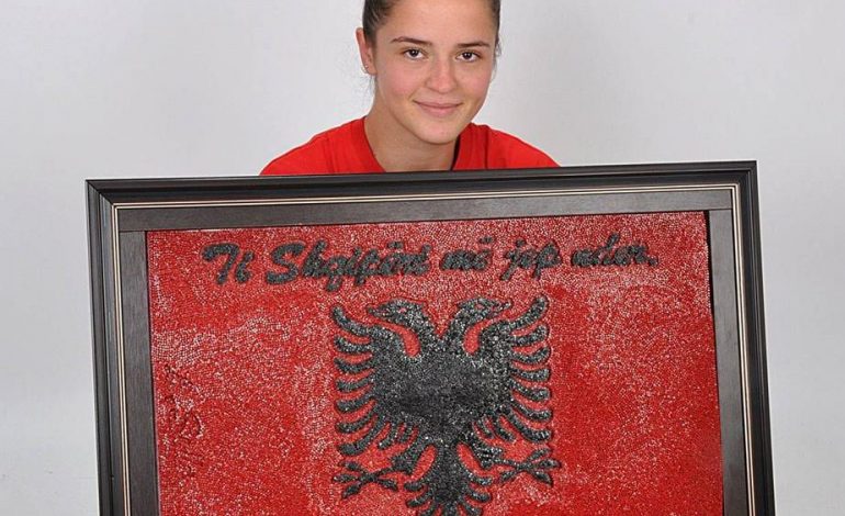 106 VJETORI I PAVARËSISË/ 22-vjeçarja nga Fieri i lë të gjithë pa fjalë, 36 mijë GOZHDË për shqiponjën dykrenare