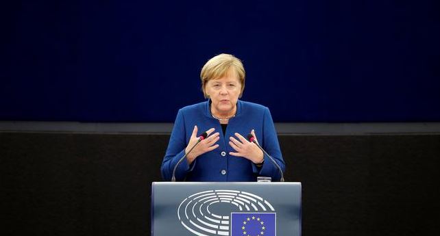 Merkel në Parlamentin Europian: Ushtri e mirëfilltë europiane