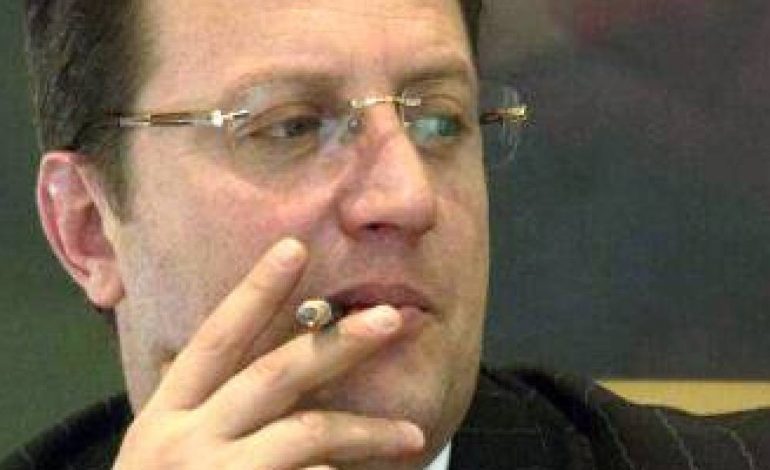 “DEMOKRACI E NARCIZMIT”/ Vëllai i Olldashit me akuza të forta: Jeni përgjegjës të katastrofës që demokratët s’ua kishin borxh