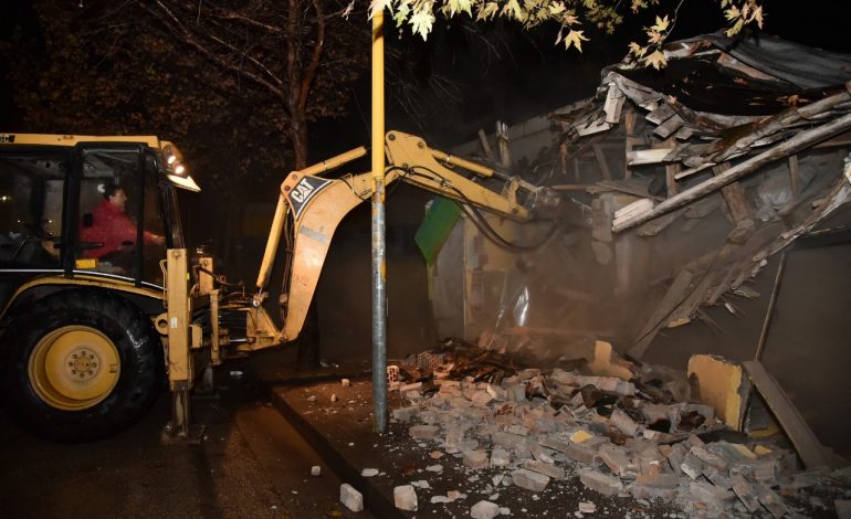 AKSIONI I IMT-së/ Vijon prishja e objekteve që preken nga ndërtimi i Unazës së Madhe