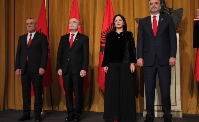 DITA E FLAMURIT/ Nga Rama me Lindën te Meta, ja çfarë nuk u pa nga pritja në Pallatin e Brigadave (FOTOT)