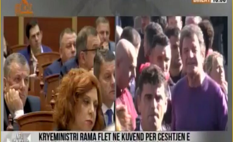 I BIRI NË BURG/ Sali Lushaj udhëheq protestën e dhunshme kundër Unazës së Madhe te Parlamenti (FOTO)