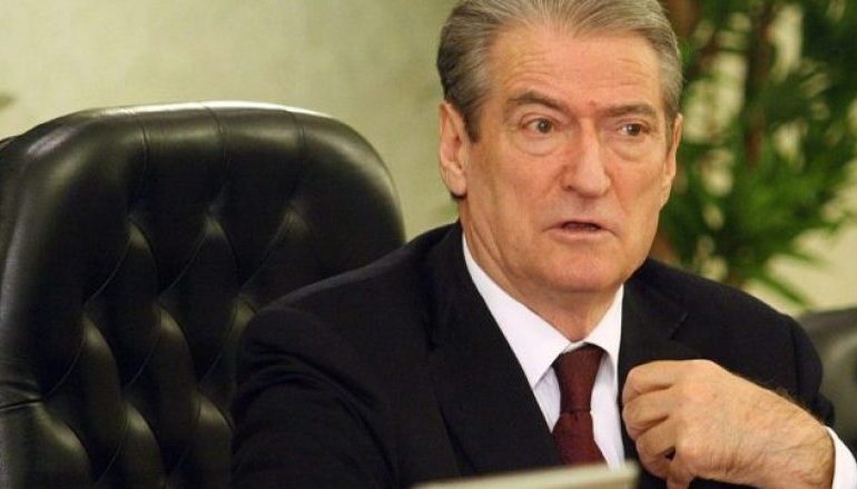 POSTIMI I BERISHËS/ Quan ndrikull policen që iu këputën gishtat dhe nxjerr një police tjetër për të justifikuar aktin barbar