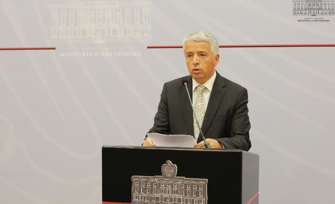 GODITJA E GRUPEVE KRIMINALE/ Sandër Lleshaj takohet me drejtuesit e policisë Shkodër