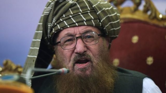 Kleriku i njohur si “babai i talebanëve” vritet në Pakistan