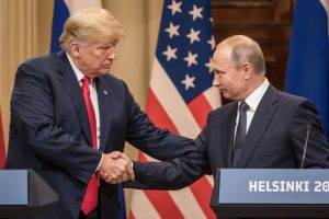 “SHUHET” DASHURIA TRUMP- PUTIN/ “Nuk kanë gjasa” për takim në Paris