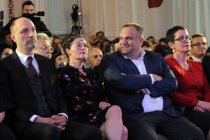 Të ikurit e VV: Kuvendi do marrë përsipër dialogun me Serbinë