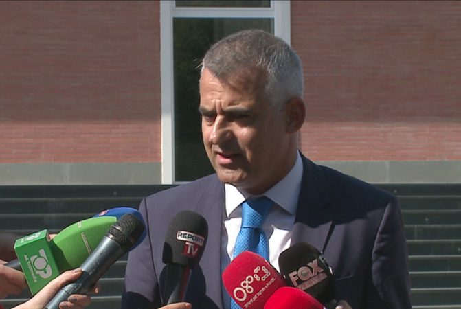 VARRIMI I KACIFAS/ Dule: Është një moment i shejntë. Të vendosur që e vërteta të dalë deri në fund