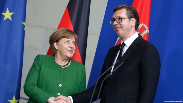 DIALOGU KOSOVË- SERBI/ Vuçiç dhe Merkel takohen në Paris