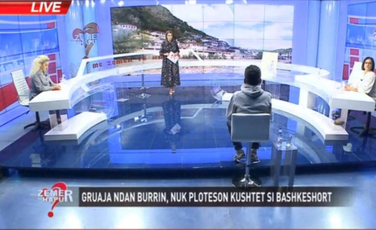 VËLLAI I NGACMOI NUSEN/ Ajo merr dy fëmijët dhe ikën. Thirrja dëshpëruese e burrit…