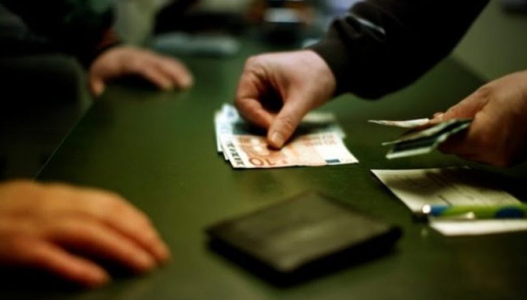 KËRKONTE PARA ME FAJDE/ 19 vjeçari kapet duke shitur KOKAINË. Klienti i tij… (FOTO)
