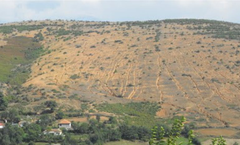 E RËNDË/ Gjendet trupi i pajetë i një njeriu brenda tunelit në Bulqizë. Dyshohet se 5 muaj më parë…