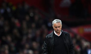 SOSET DURIMI NGA DREJTUESIT E KLUBIT/ Manchester United shkarkon Mourinhon